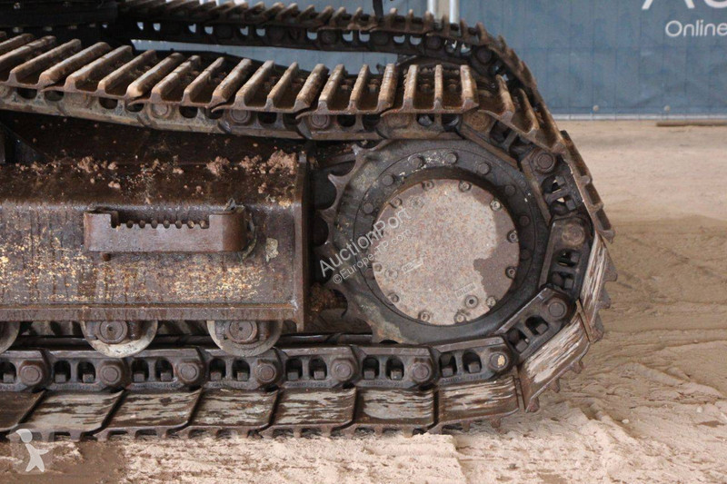 Excavator JCB