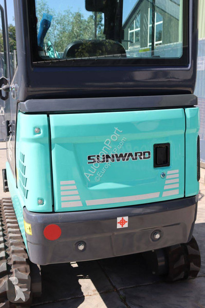 Экскаватор Sunward SWE 20FED