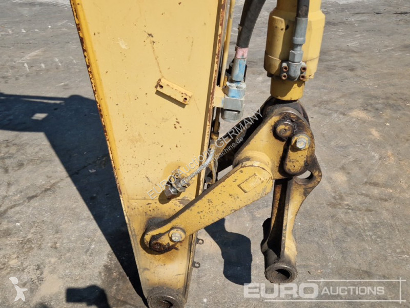 Excavadora Caterpillar C