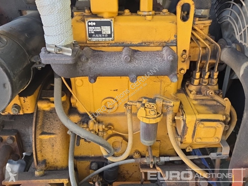 Экскаватор Komatsu 3