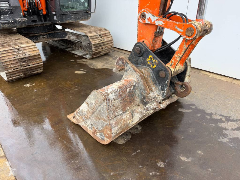 Graafmachine Hitachi - Quick Coupler / Hammer...