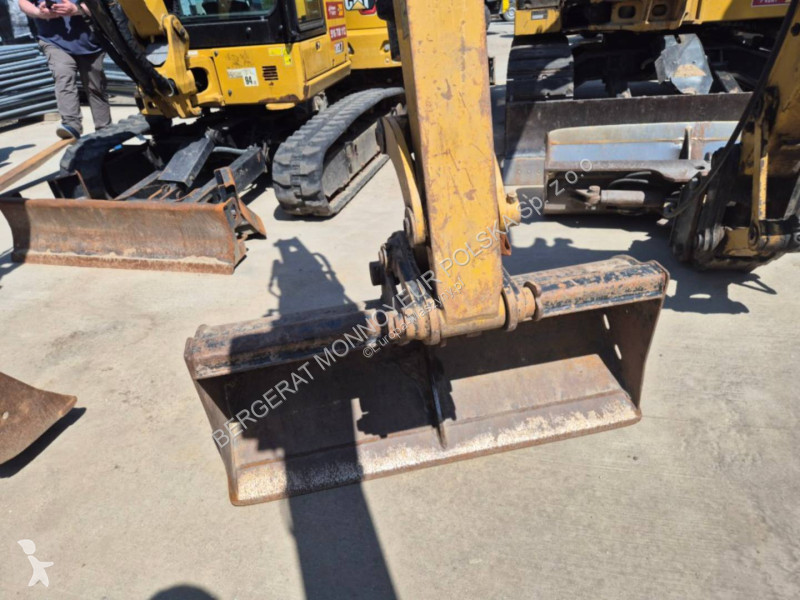 Escavadora Caterpillar 303.5E2CR