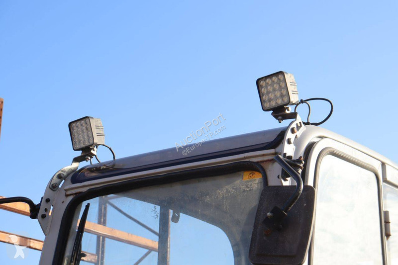 جرافة Neuson 6503