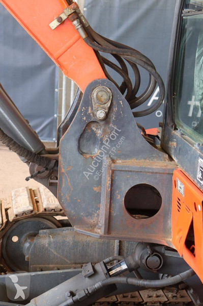 Excavadora Kubota KX165-5