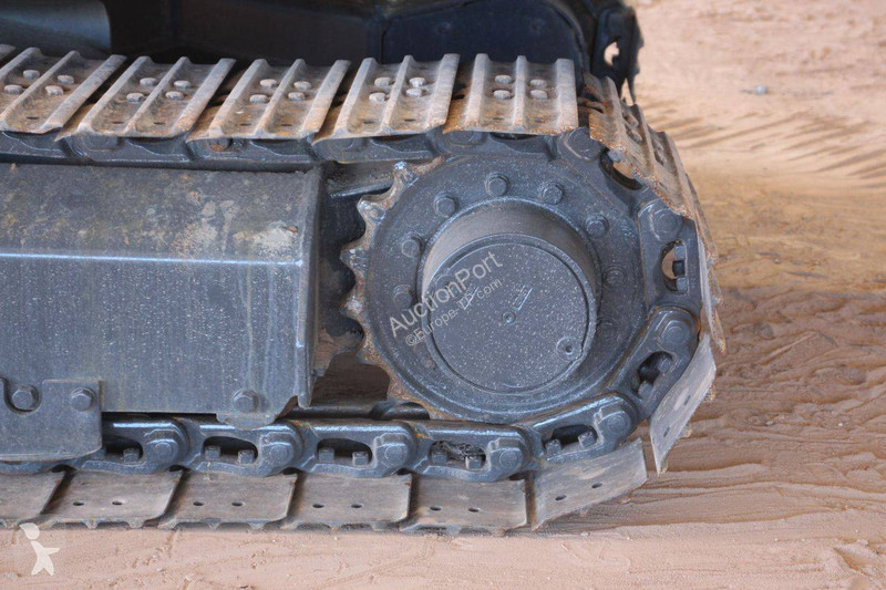 Excavadora Komatsu 7