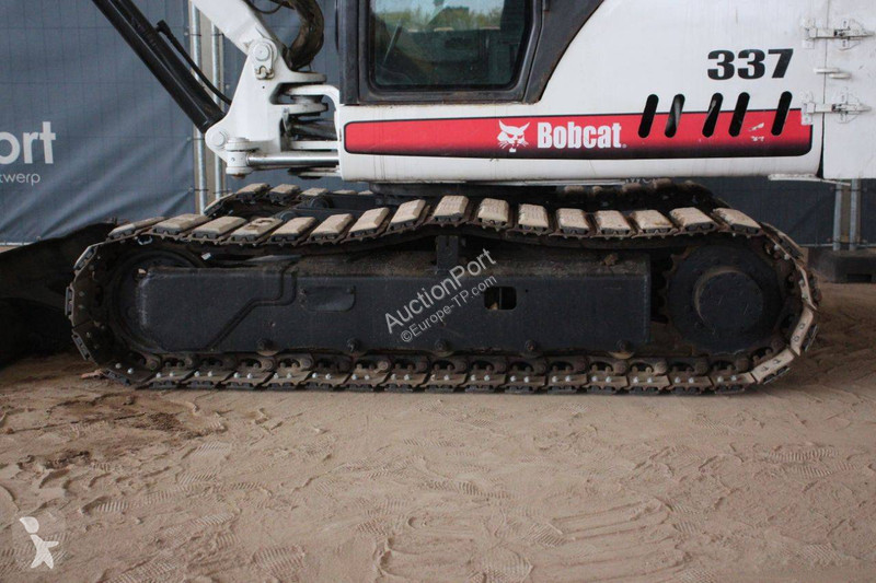 جرافة Bobcat G