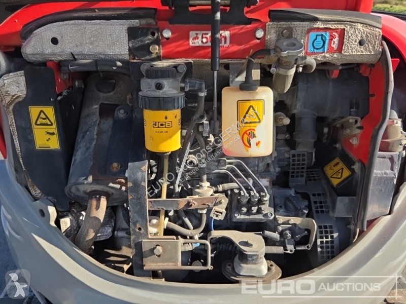 جرافة JCB