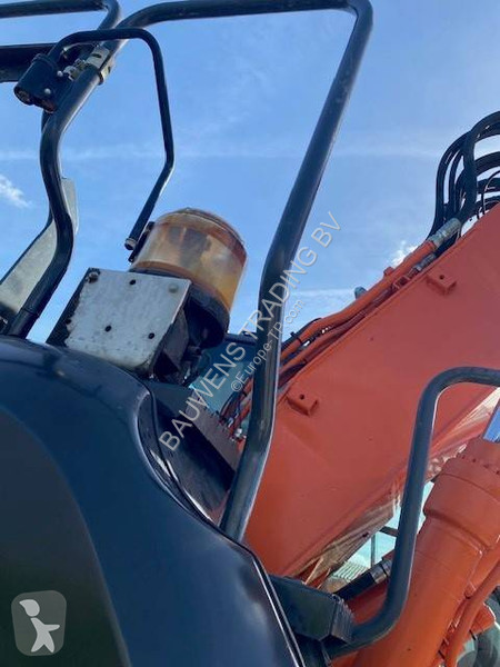 Skovel Hitachi 140 W-6