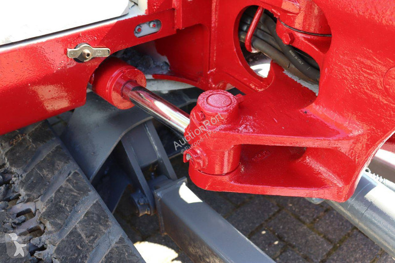 Skovel Takeuchi