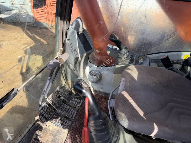 Skovel Hitachi LC5B