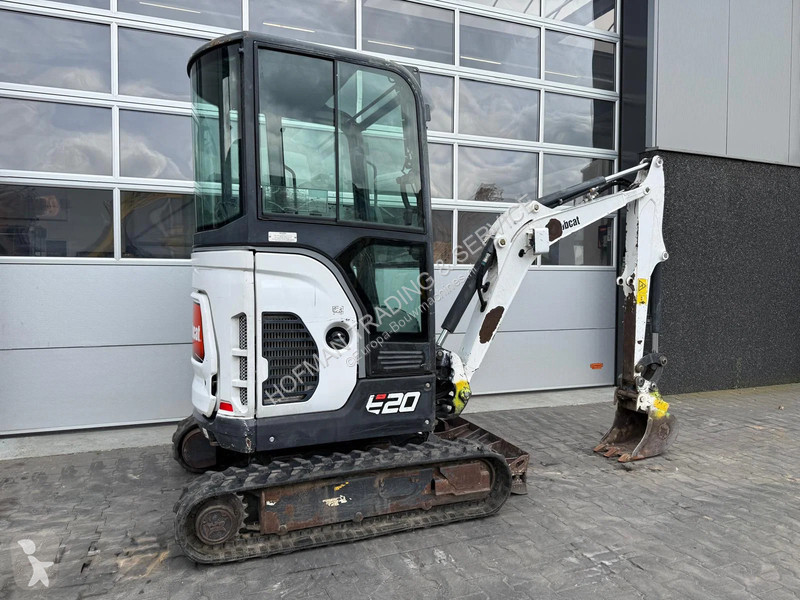 Pelle Bobcat E20