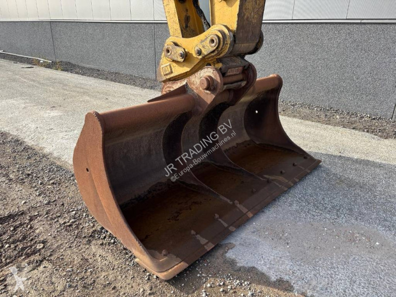 Pelle Caterpillar 330 (NEXT GEN)