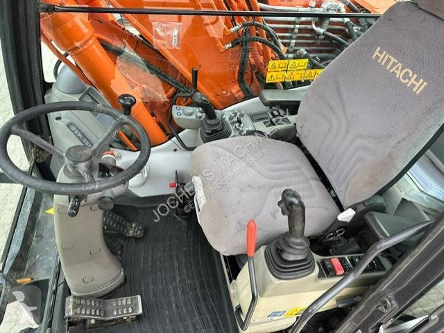 Pelle Hitachi 140 W-5