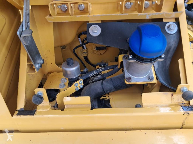 Багер Komatsu LC-11