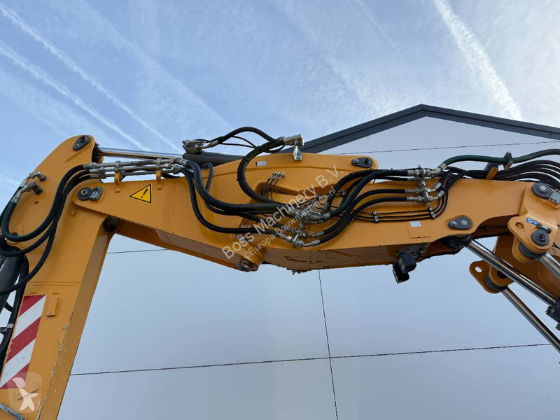 Pelle Liebherr A - Triple Boom / 2 extra Buckets!