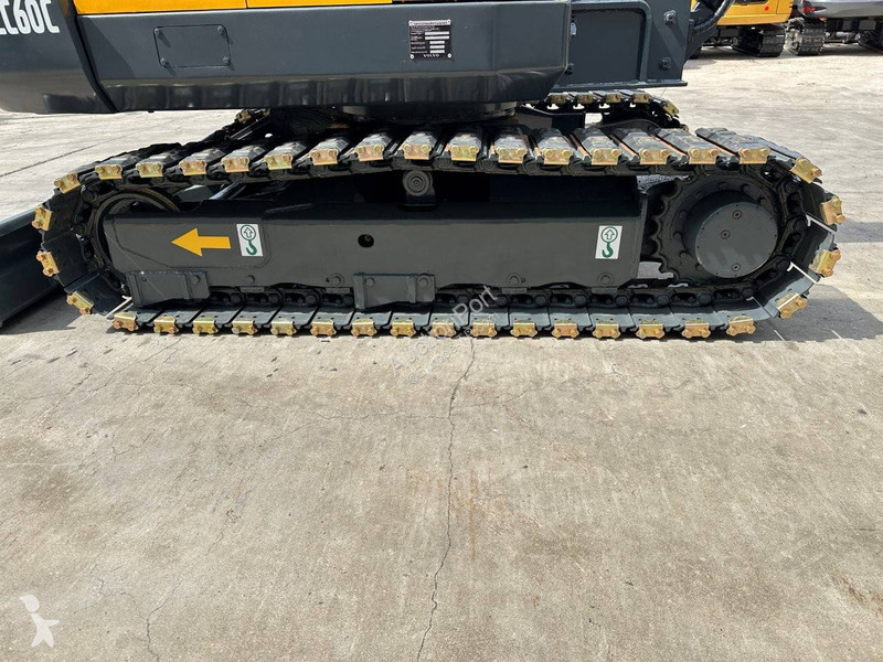 Pelle Volvo EC60C