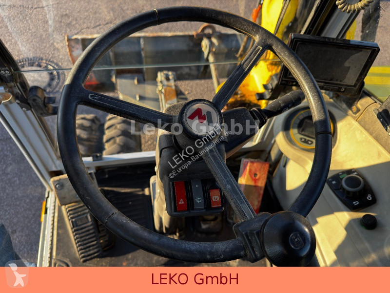 Pelle Wacker Neuson Neuson EW100 Mit Drei Löfffeln
