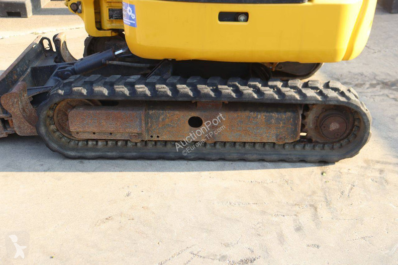 Pelle Komatsu PC14R-3HS
