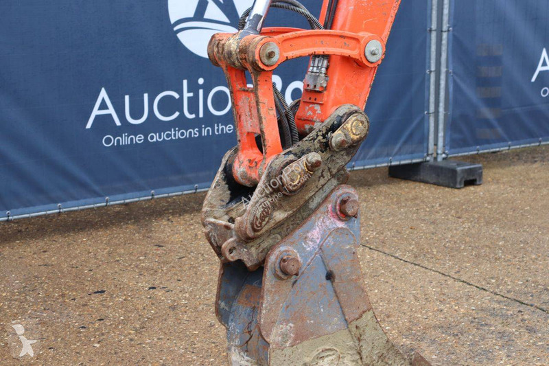 Pelle Kubota KX080-4a2