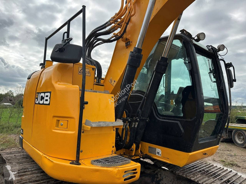 Pelle JCB LC