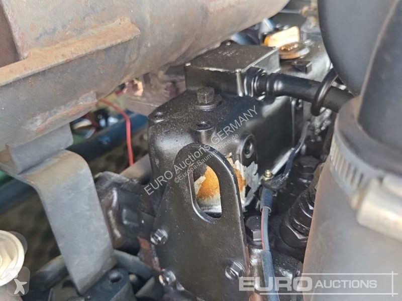 جرافة Kobelco SK014
