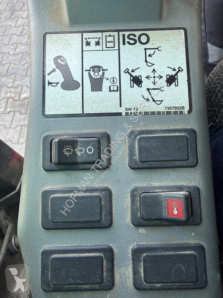 جرافة Bobcat E27z