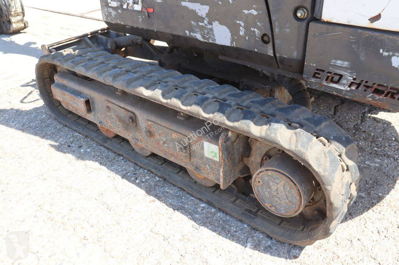 Багер Bobcat