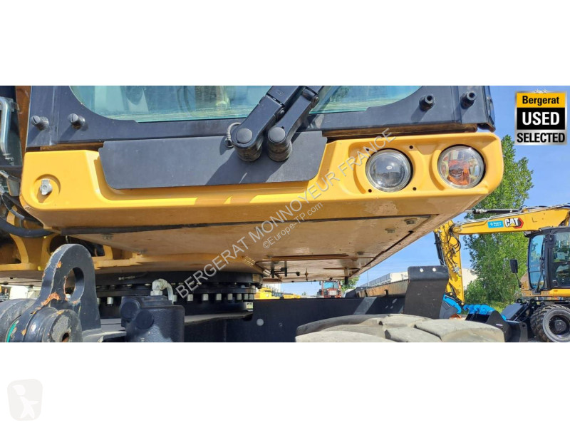 Багер Caterpillar