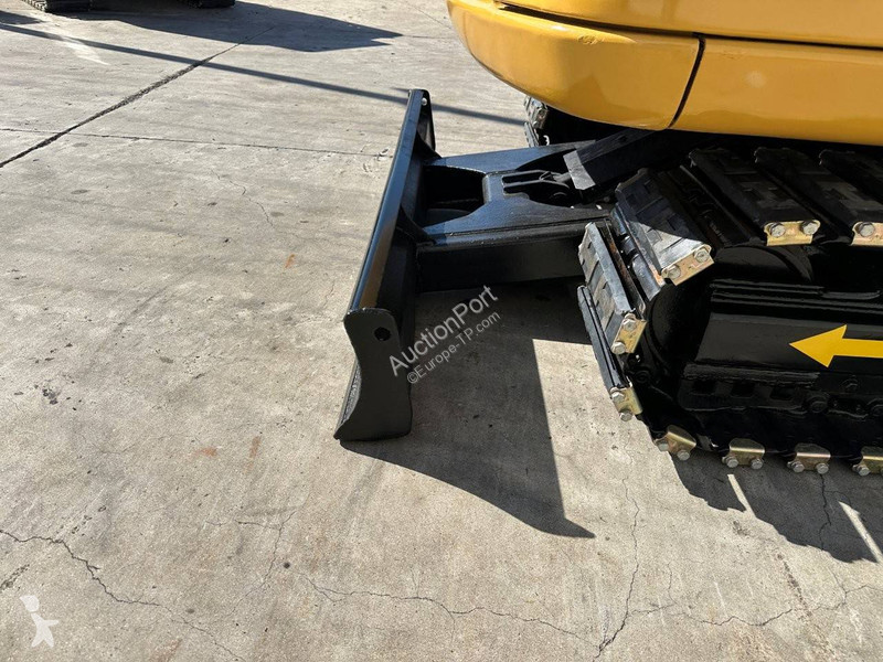 Escavadora Caterpillar