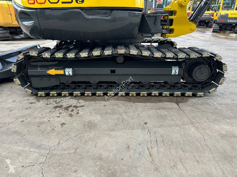 Escavadora Neuson 6003