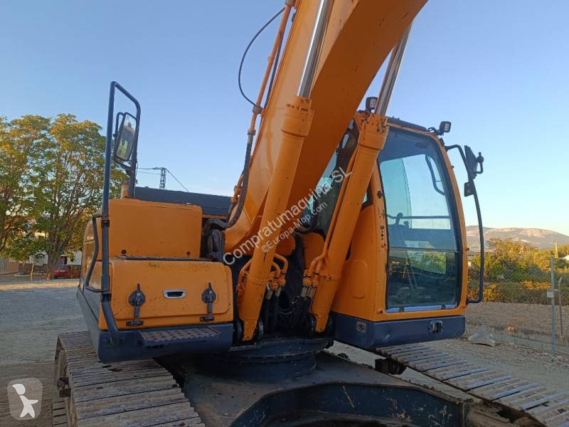 Excavadora Hyundai R220LC-9A