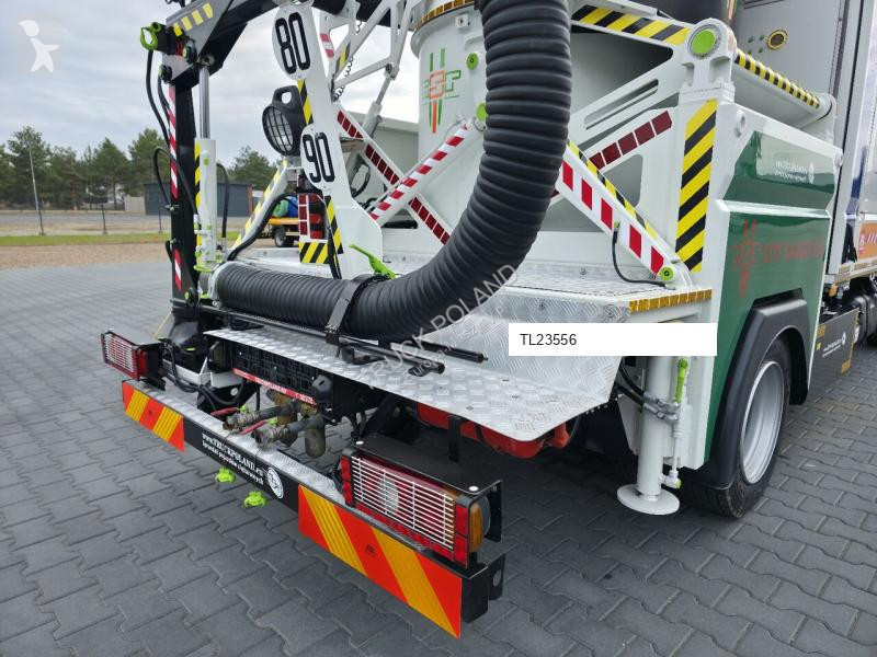 Camion Mitsubishi CANTER odkurzacz koparka...