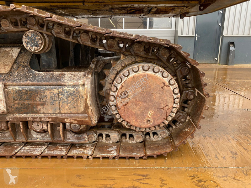 Rýpadlo Caterpillar UHD Demolition