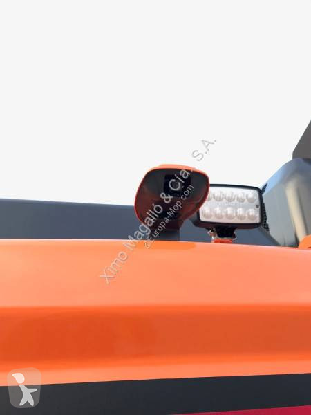 Escavadora Doosan DX210W-7