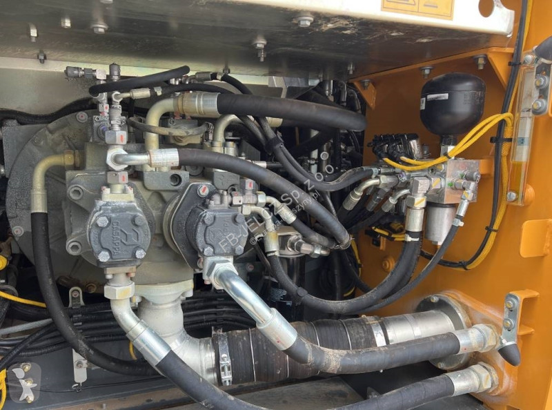 Escavadora Liebherr R922