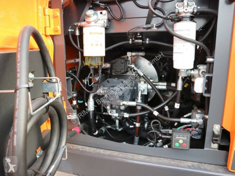 جرافة Doosan DX 140 LC-7
