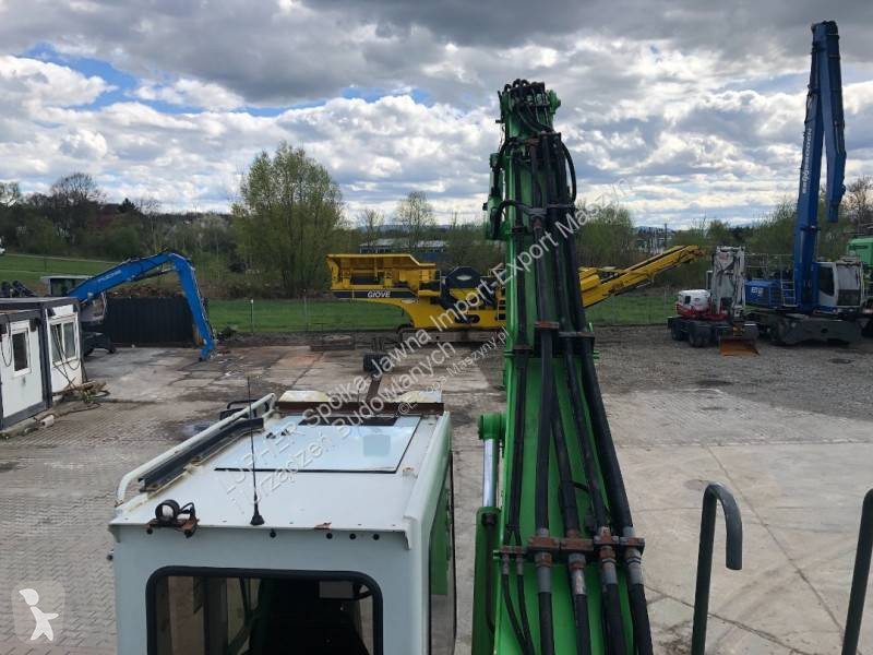 Excavator Sennebogen 825M