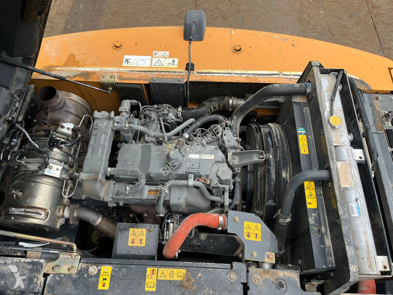 Escavadora Case CX250C