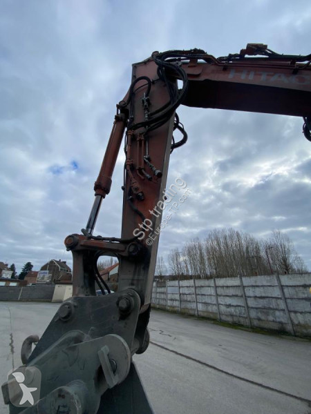 Graafmachine Hitachi 135US-7