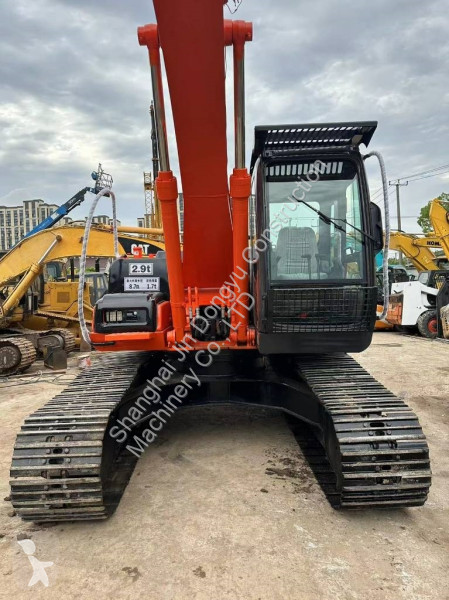 Escavadora Hitachi ZX 200
