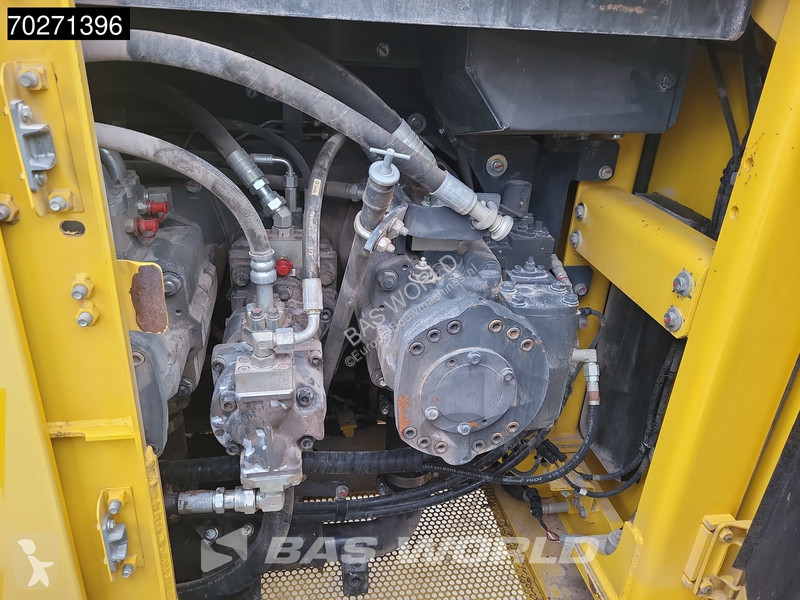 Graafmachine Komatsu PC700 LC -11
