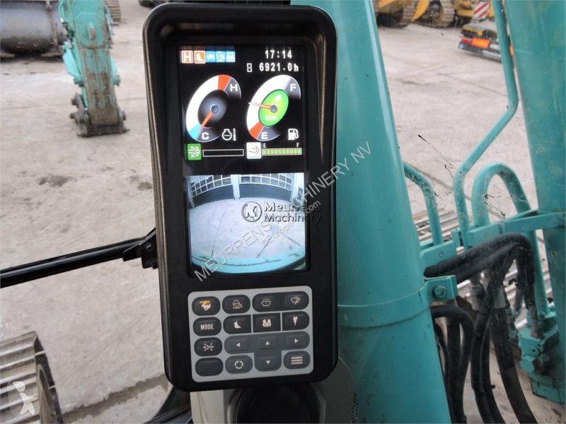 Escavadora Kobelco SK260