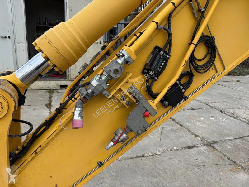 Escavadora Komatsu LC-11 tracked excavator,...
