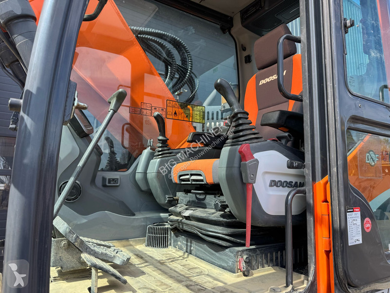 جرافة Doosan -5 - 680 hours