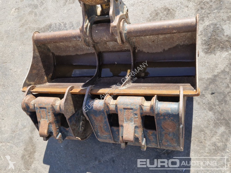Escavadora Yanmar SV22