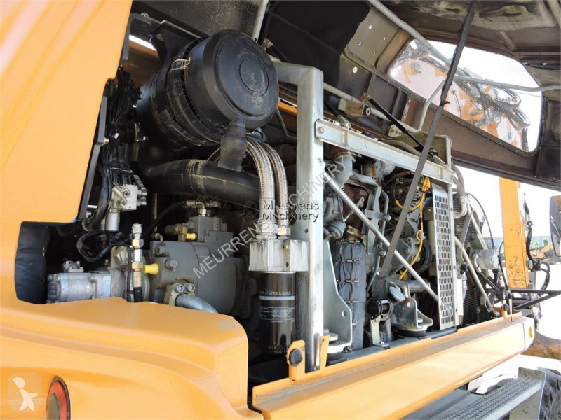 Escavadora Liebherr A918