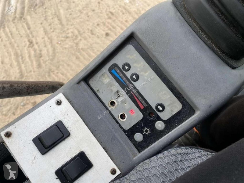 Escavadora Kobelco SK-200 LC Mark V