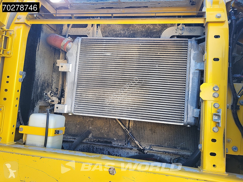 Lopatový nakládač Komatsu PC390 HRD -11 UHD -...