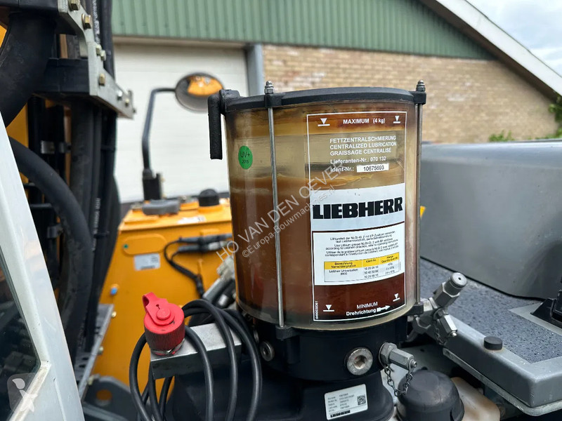 Excavator Liebherr A