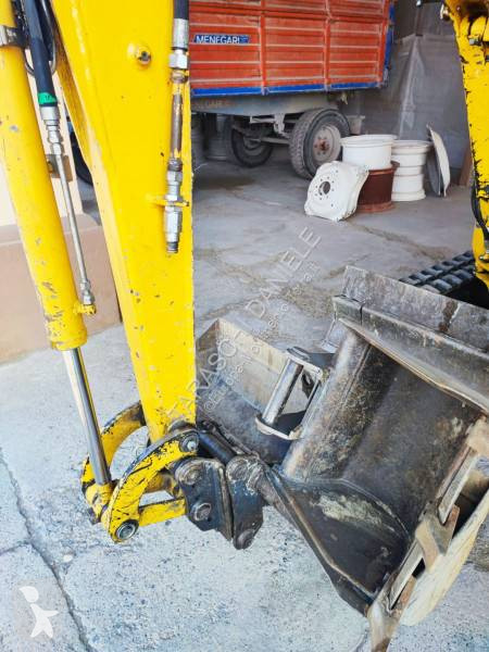 Escavatore Komatsu PC 16R HS